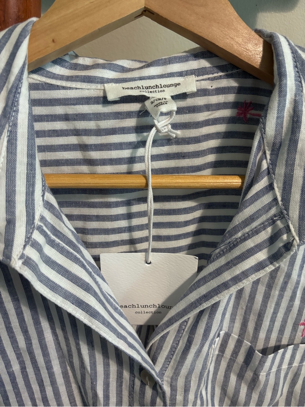 Beachlunchlounge Striped Blue Tie-Front Short Sleeve Shirt with Pink Embroidery - Picture 3 of 11